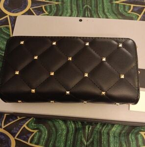 Isabelle Women's Zip Around Wallet,  Black,New, zipper all around, New with Tags